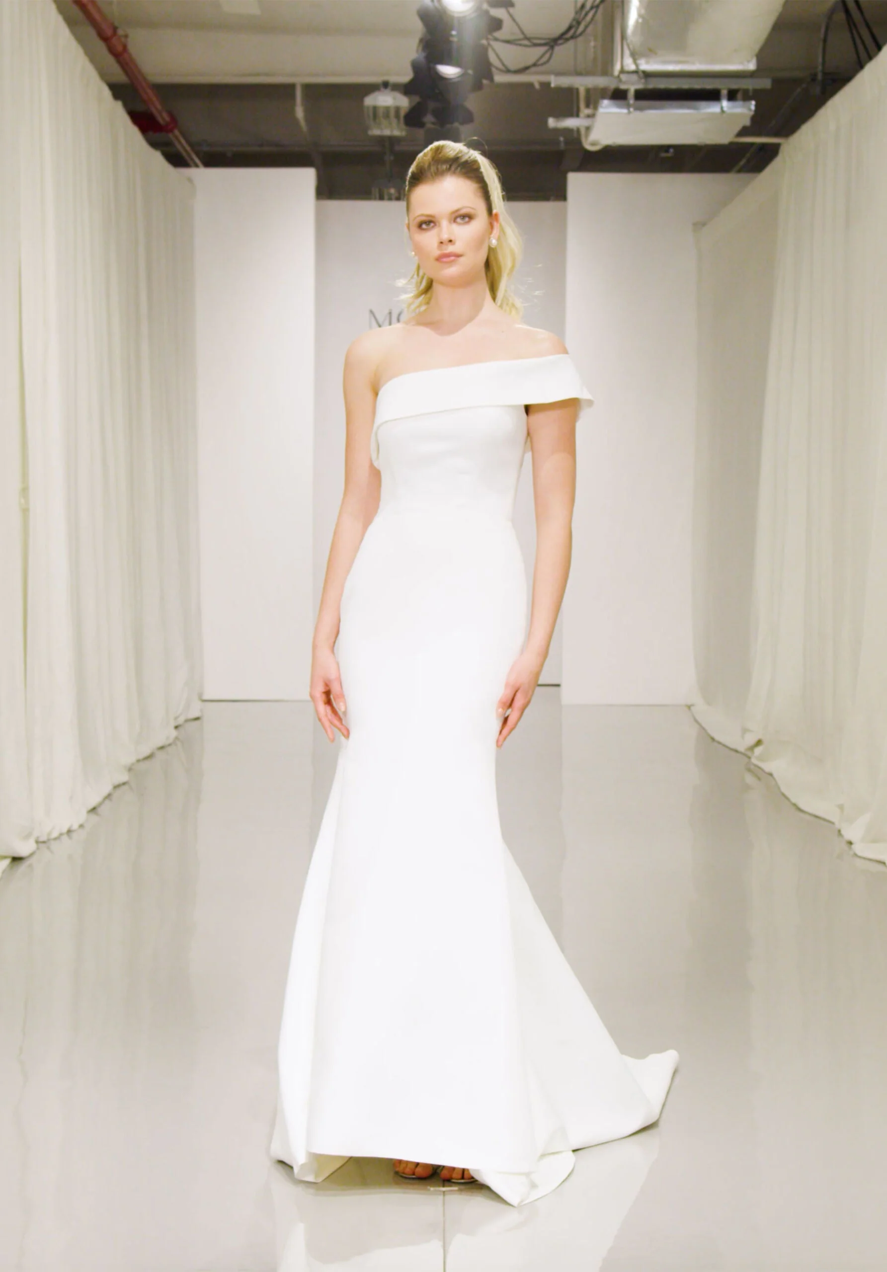 Ada Wedding Dress - Image 4