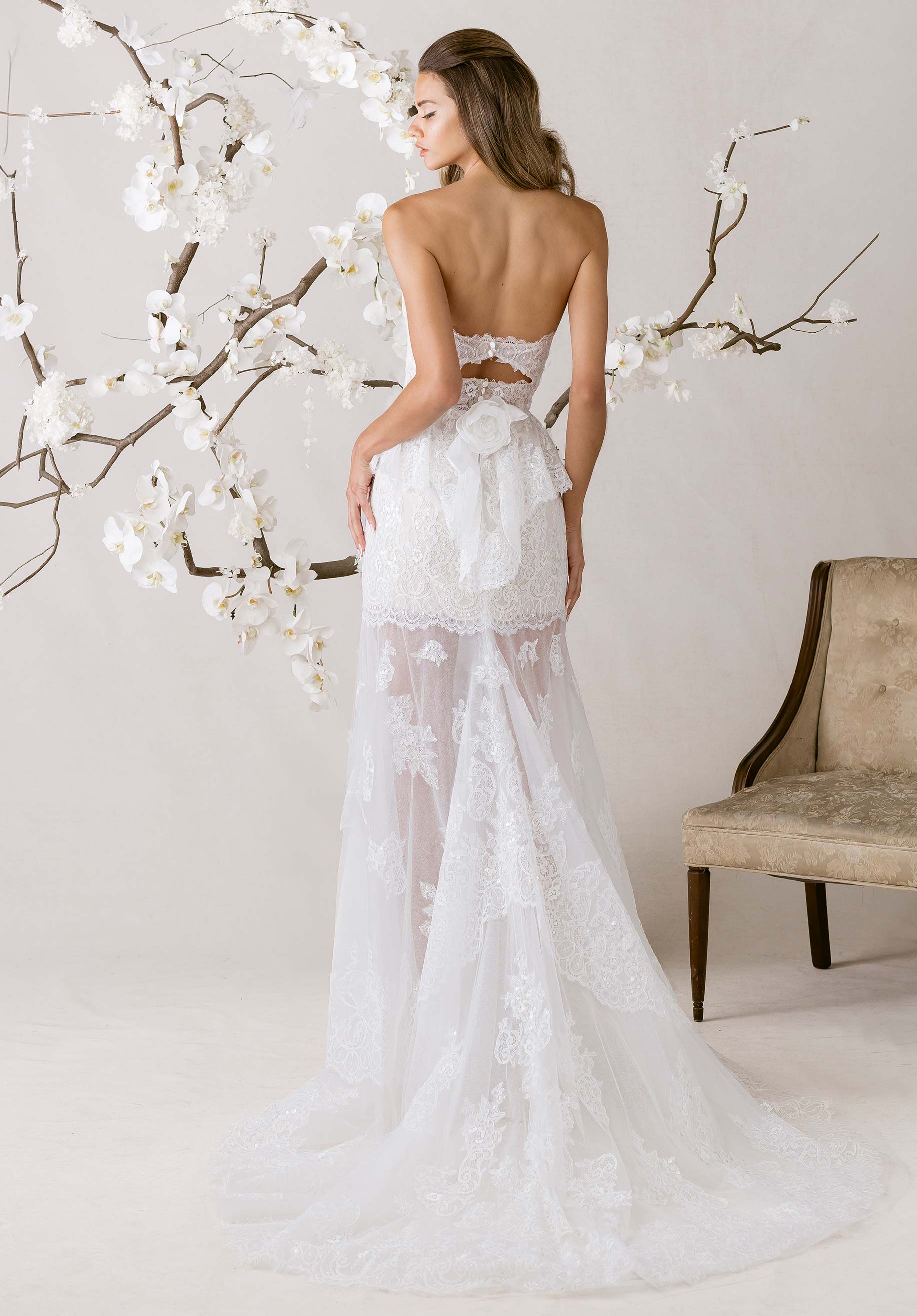 Aloura Wedding Dress - Image 5