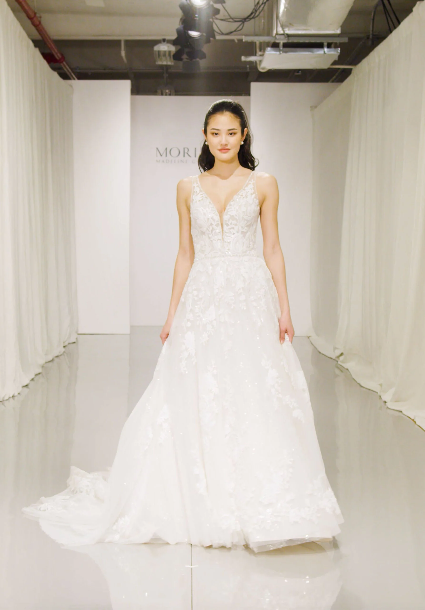 Ana Wedding Dress - Image 5
