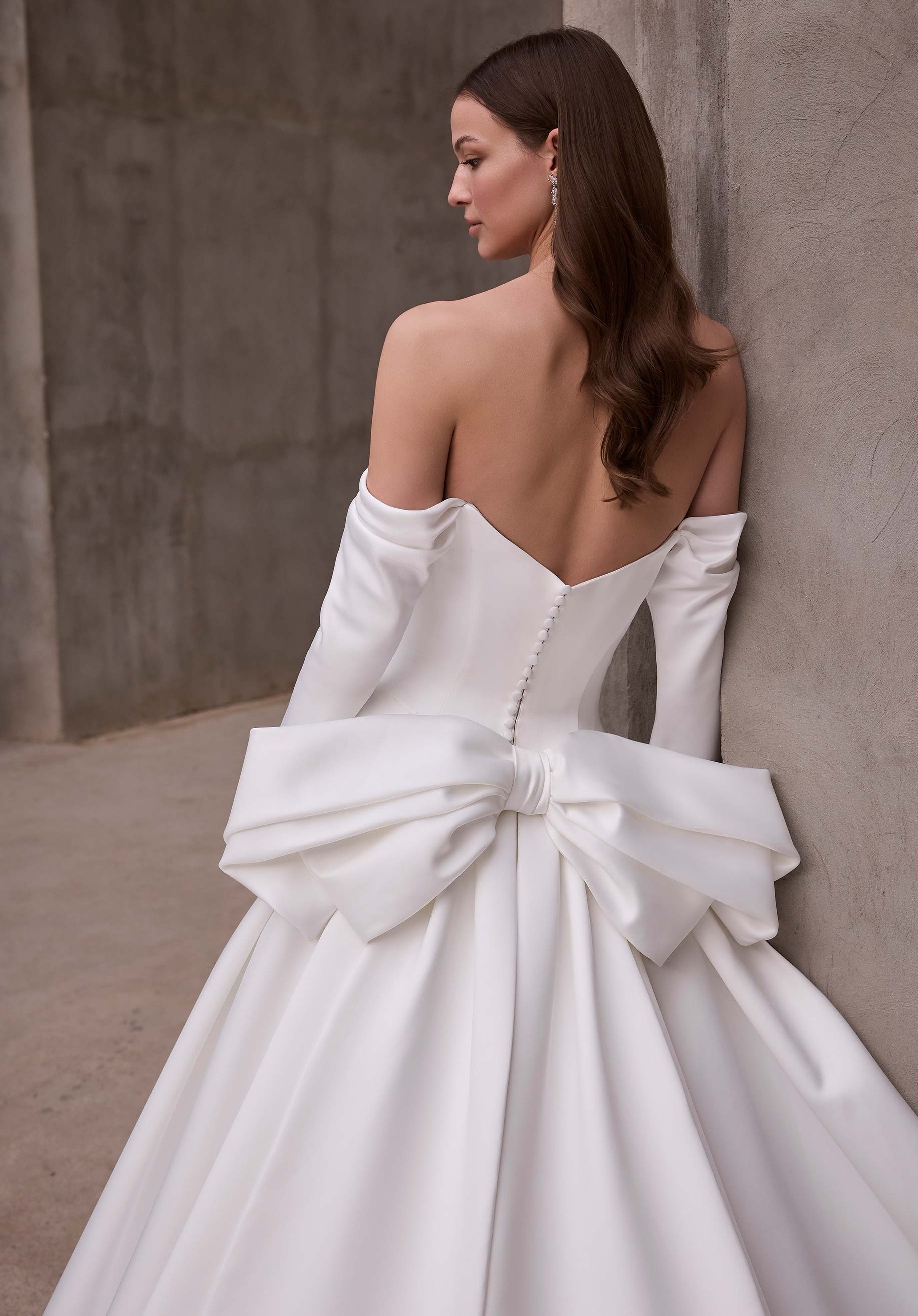 Arete Wedding Dress - Image 3