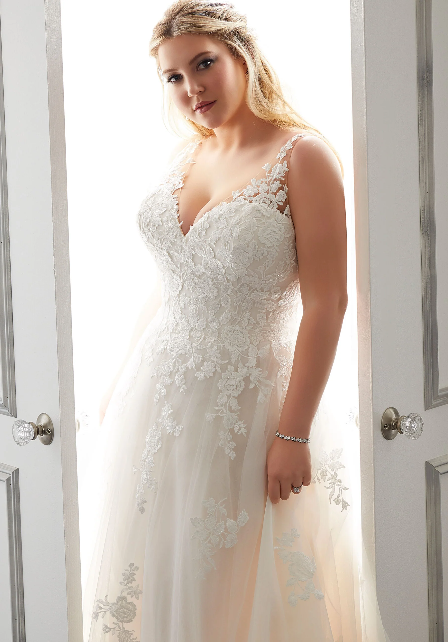 Arlene Wedding Dress - Image 4