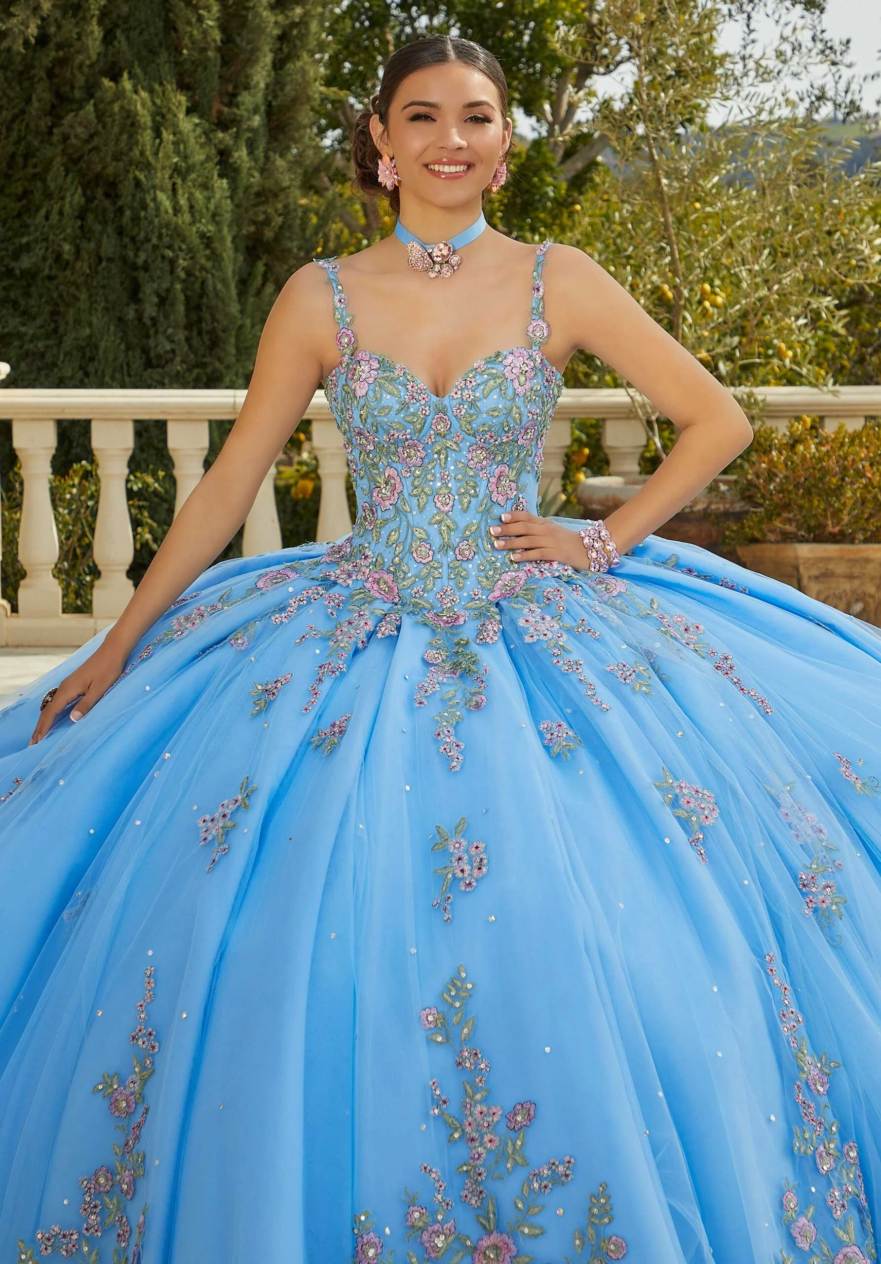 Crystal Beaded Contrasting Embroidered Quniceañera Dress - Image 7