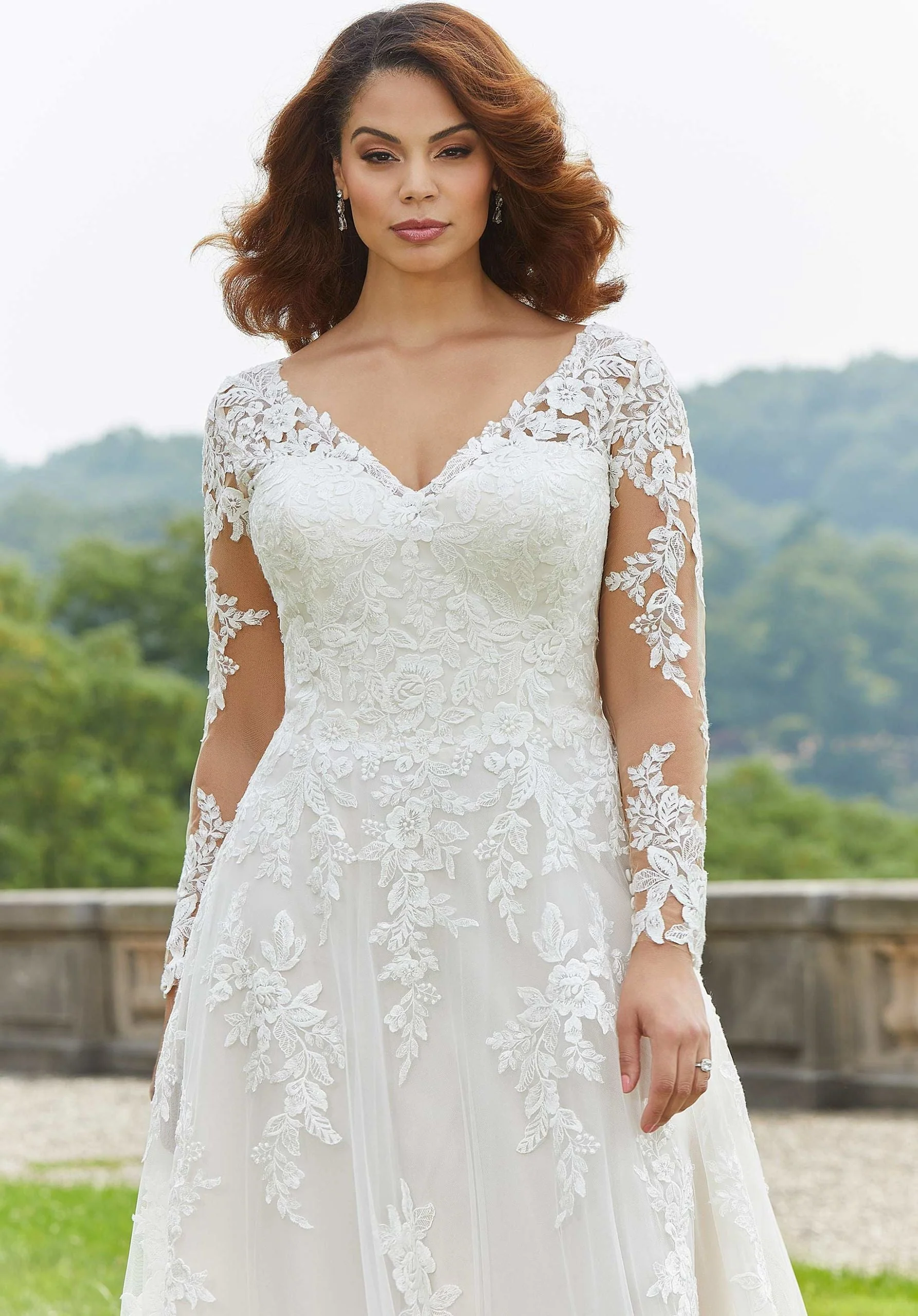 Emilia Wedding Dress - Image 2