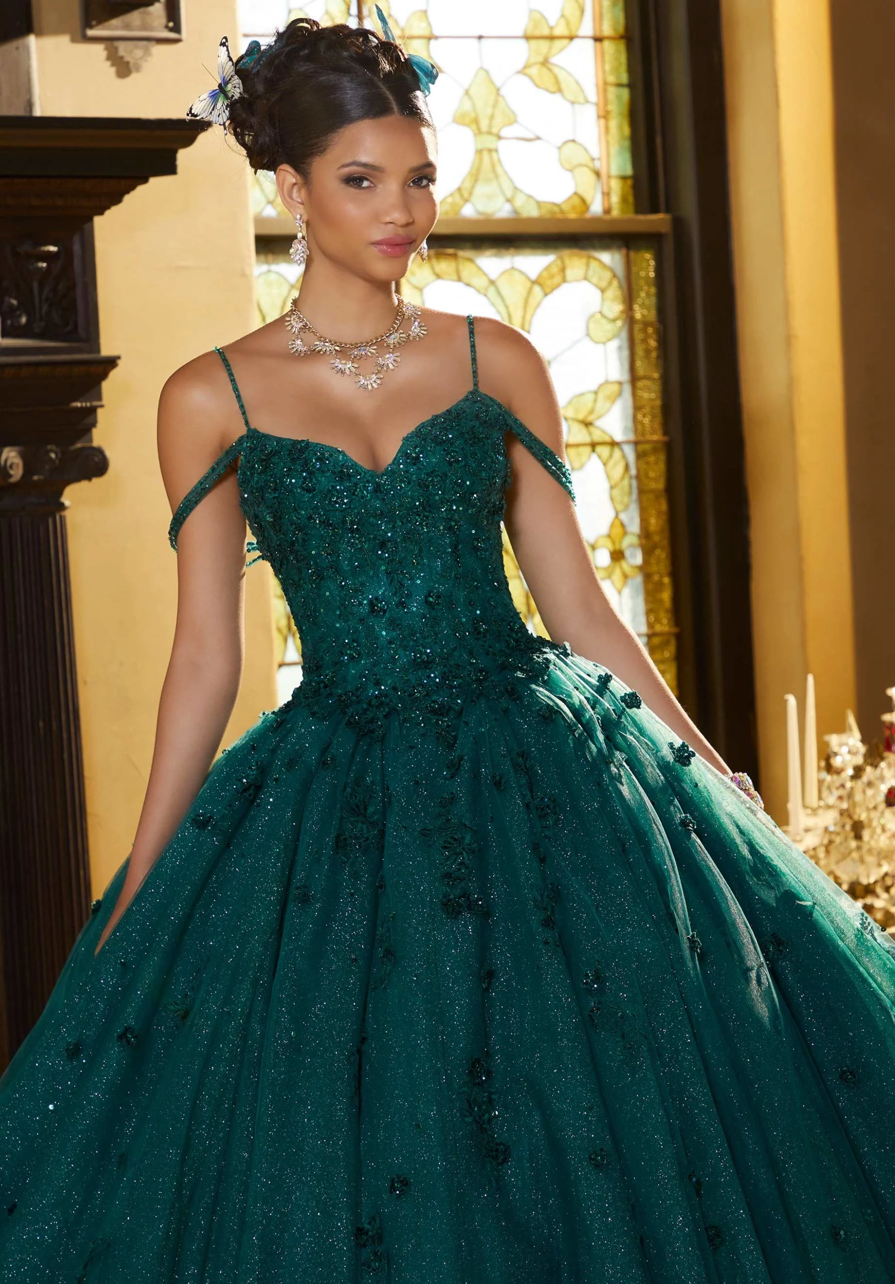 Floral Lace Quinceañera Dress with Three-Dimensional Appliqués - Image 4