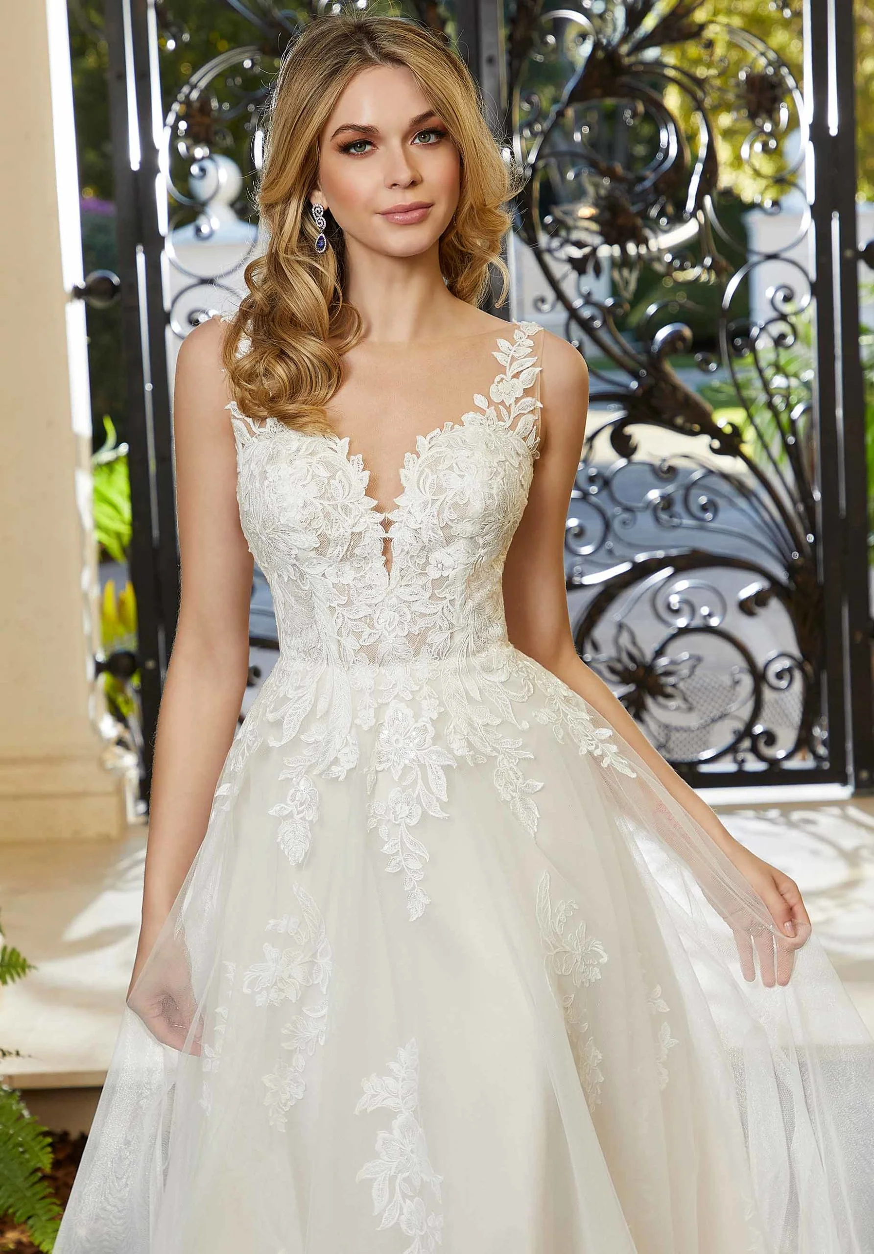 Fortuna Wedding Dress - Image 2