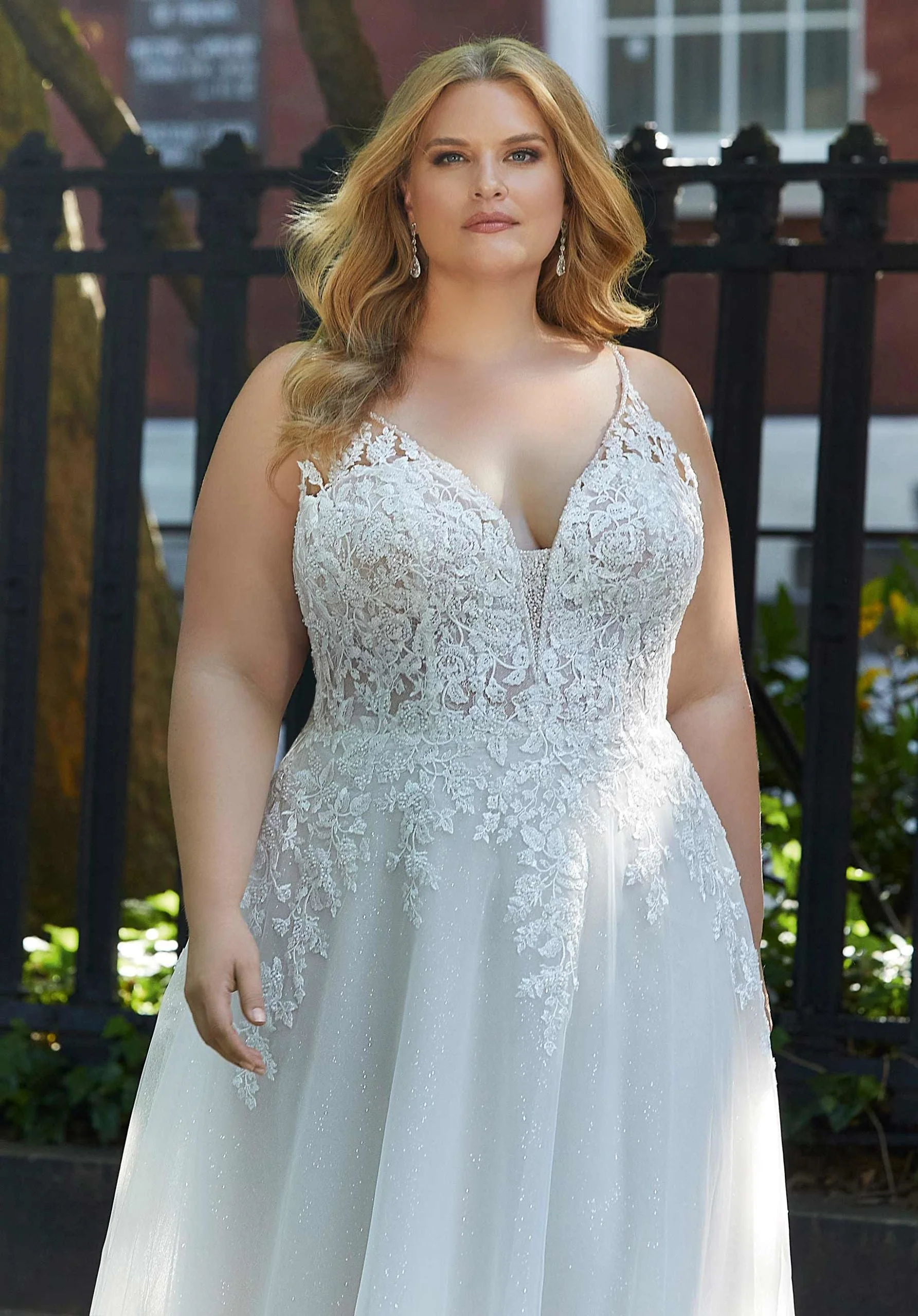 Hunter Wedding Dress - Image 2