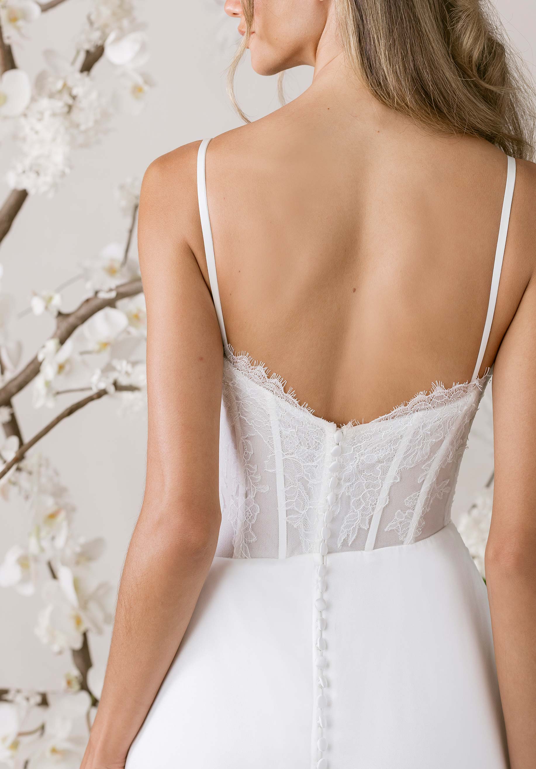 Irina Wedding Dress - Image 3
