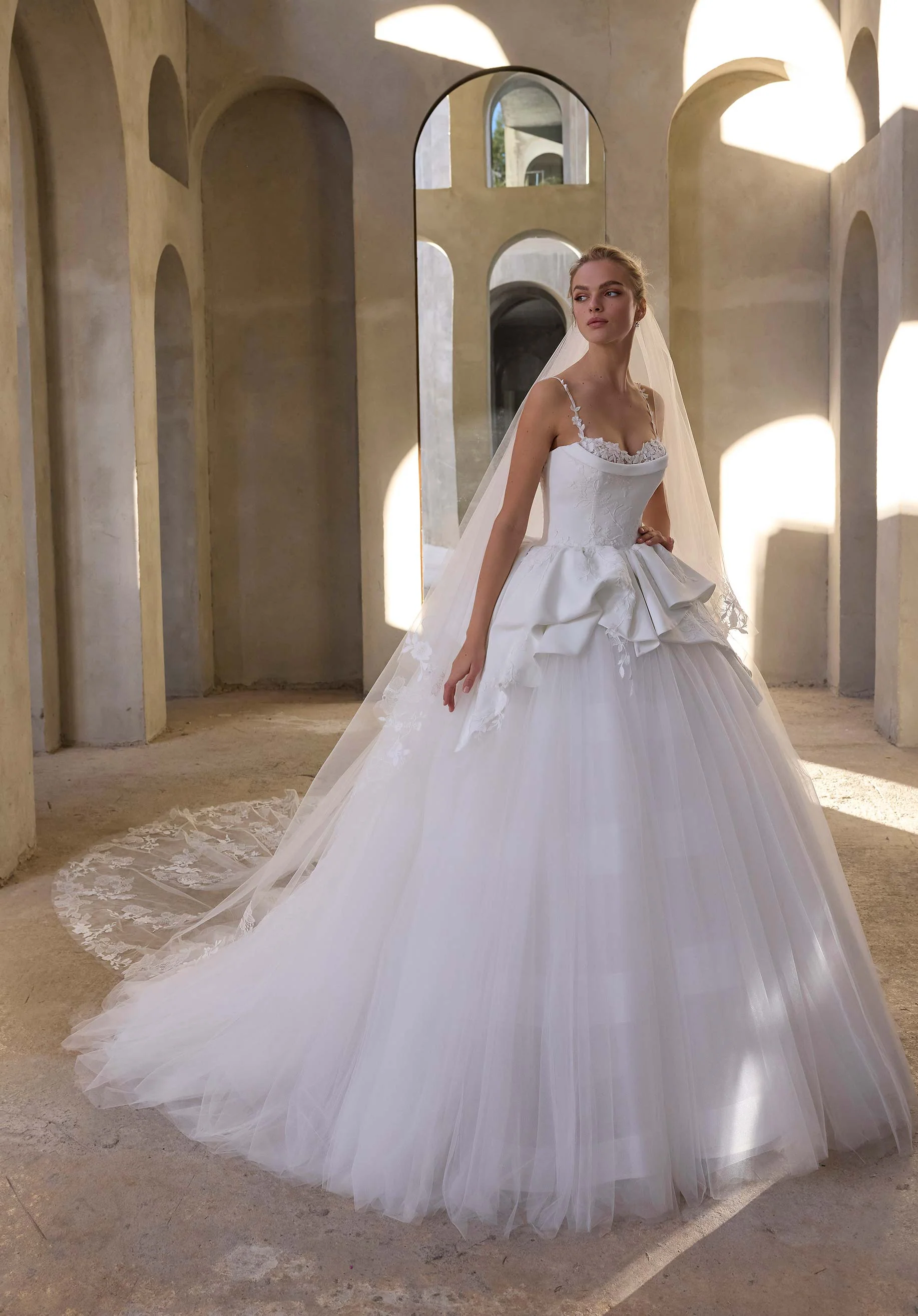 Liliah Wedding Dress - Image 3