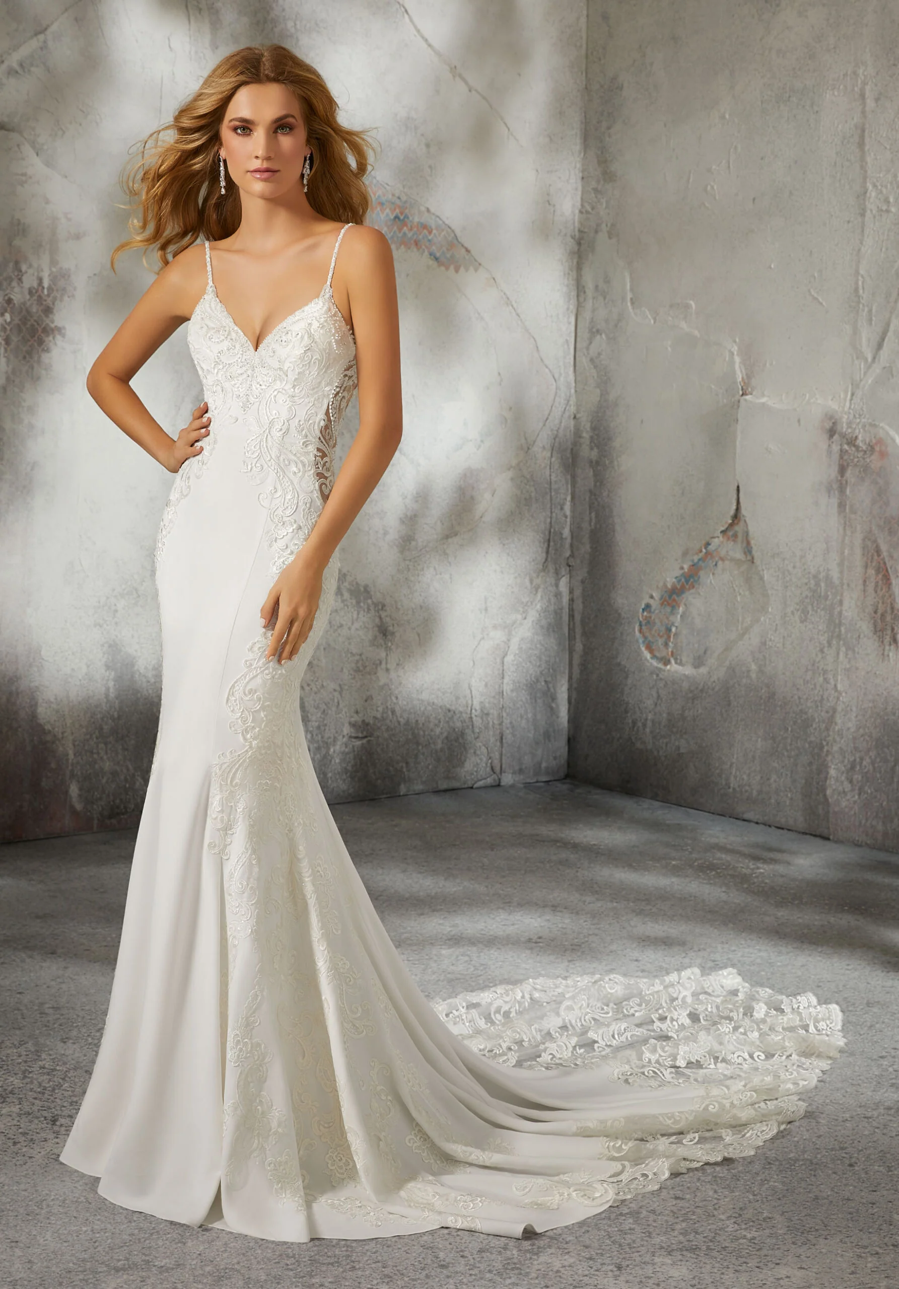 Lizzie Wedding Dress - Image 5
