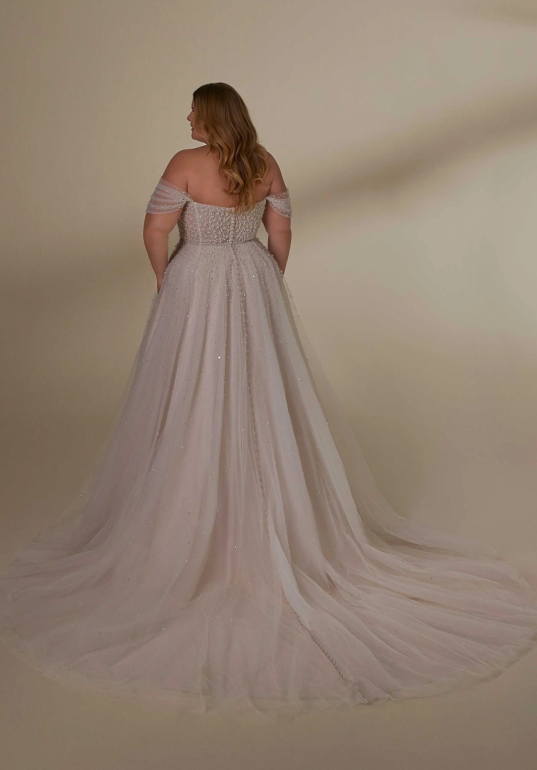 Luna Wedding Dress - Image 7