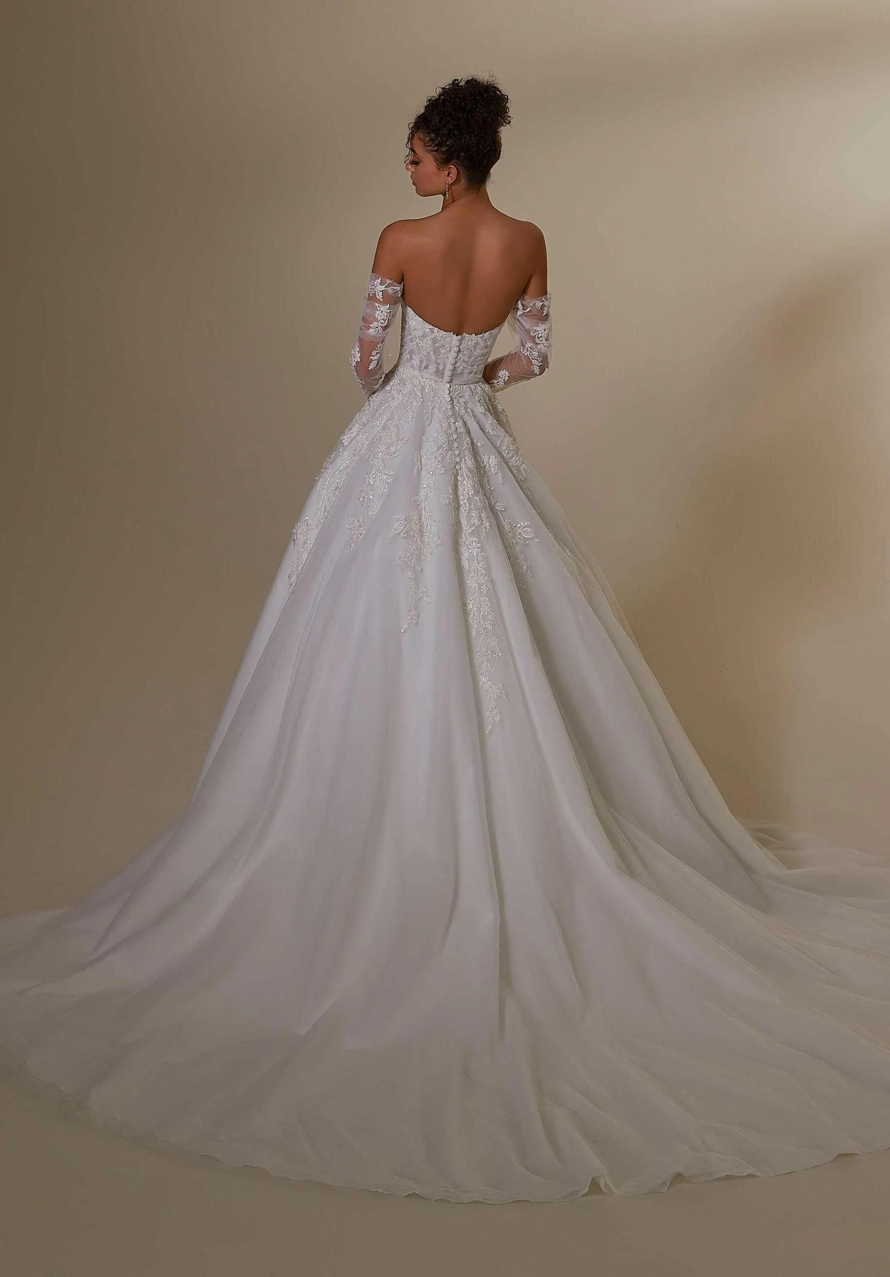 Mabel Wedding Dress - Image 6