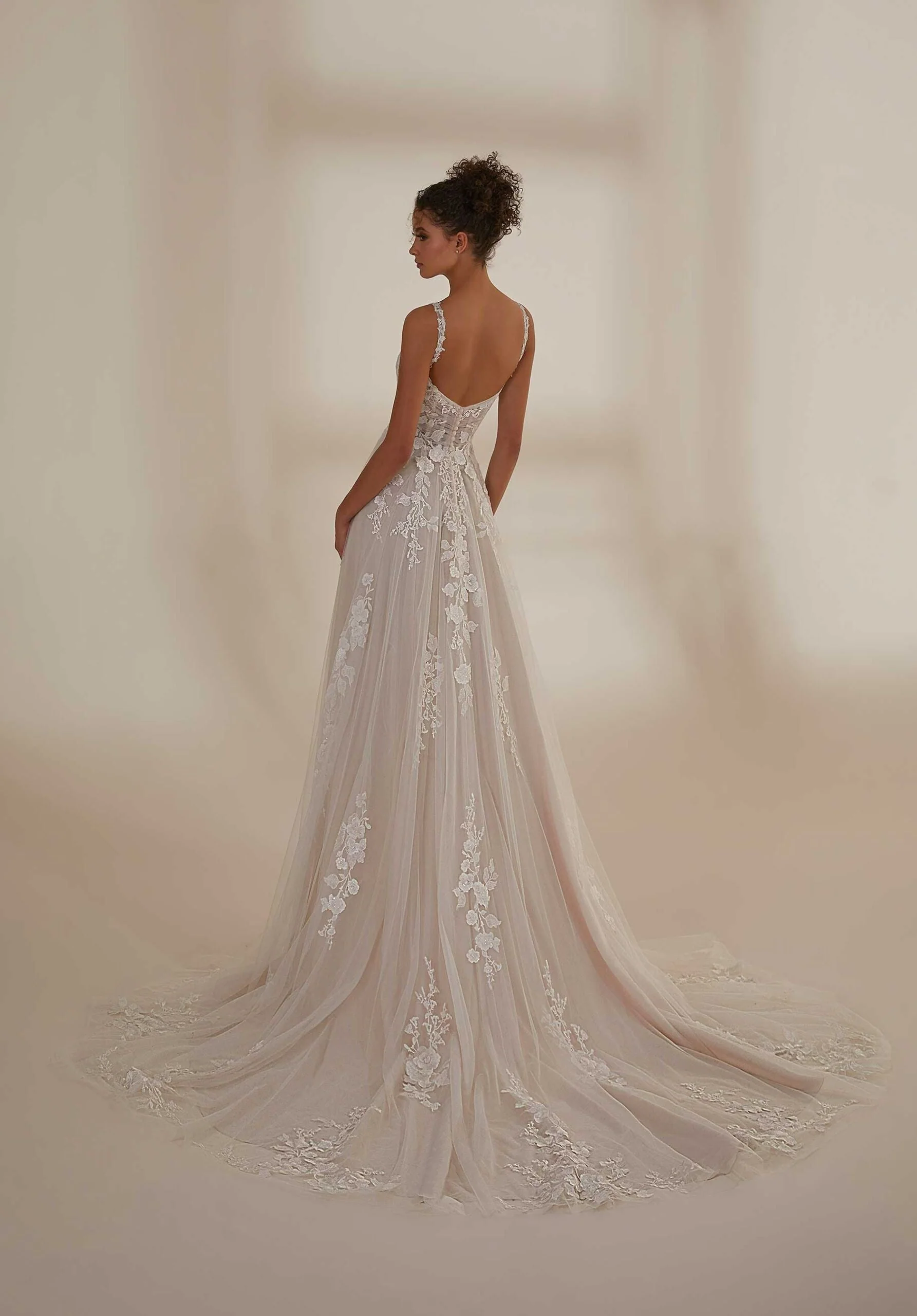 Meredith Wedding Dress - Image 7