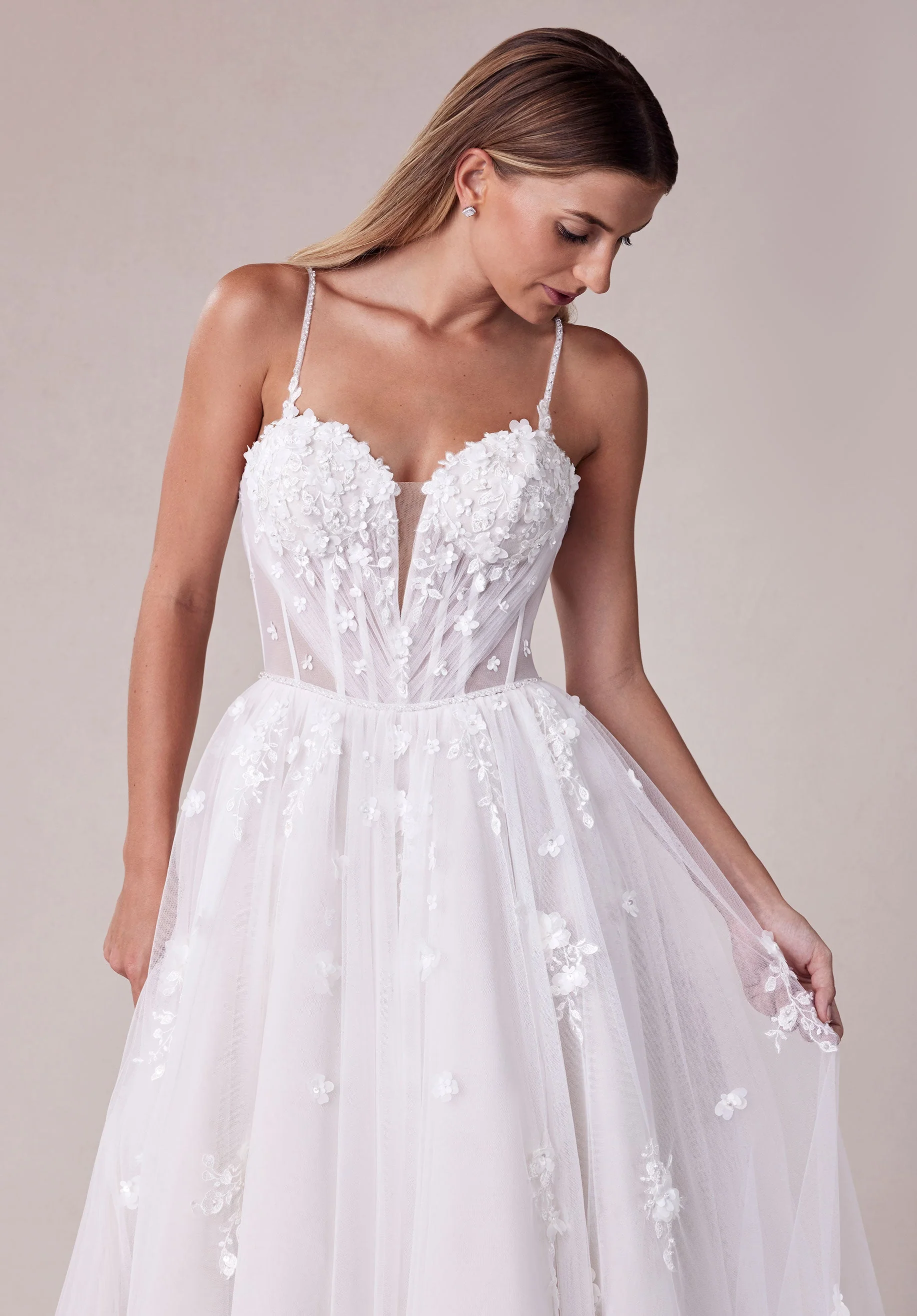 Samira Wedding Dress - Image 8
