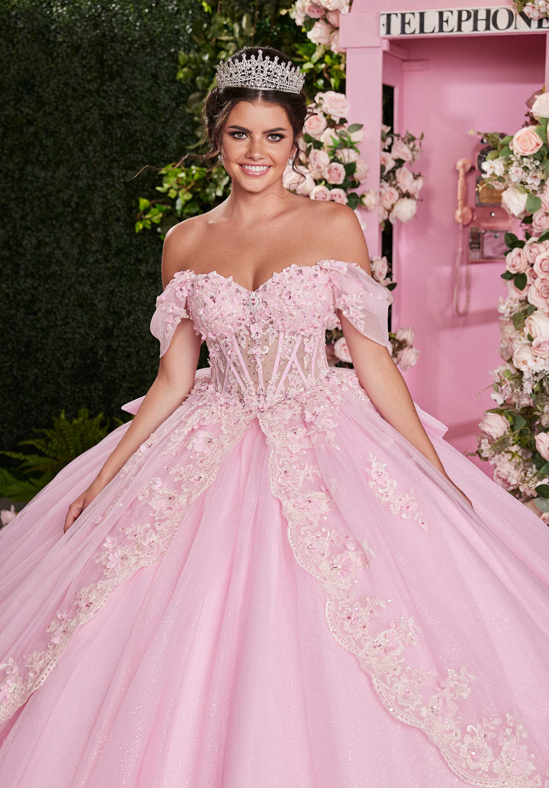 Sheer Sweetheart Quinceañera Dress with Split Skirt and Tiered Back - Image 14