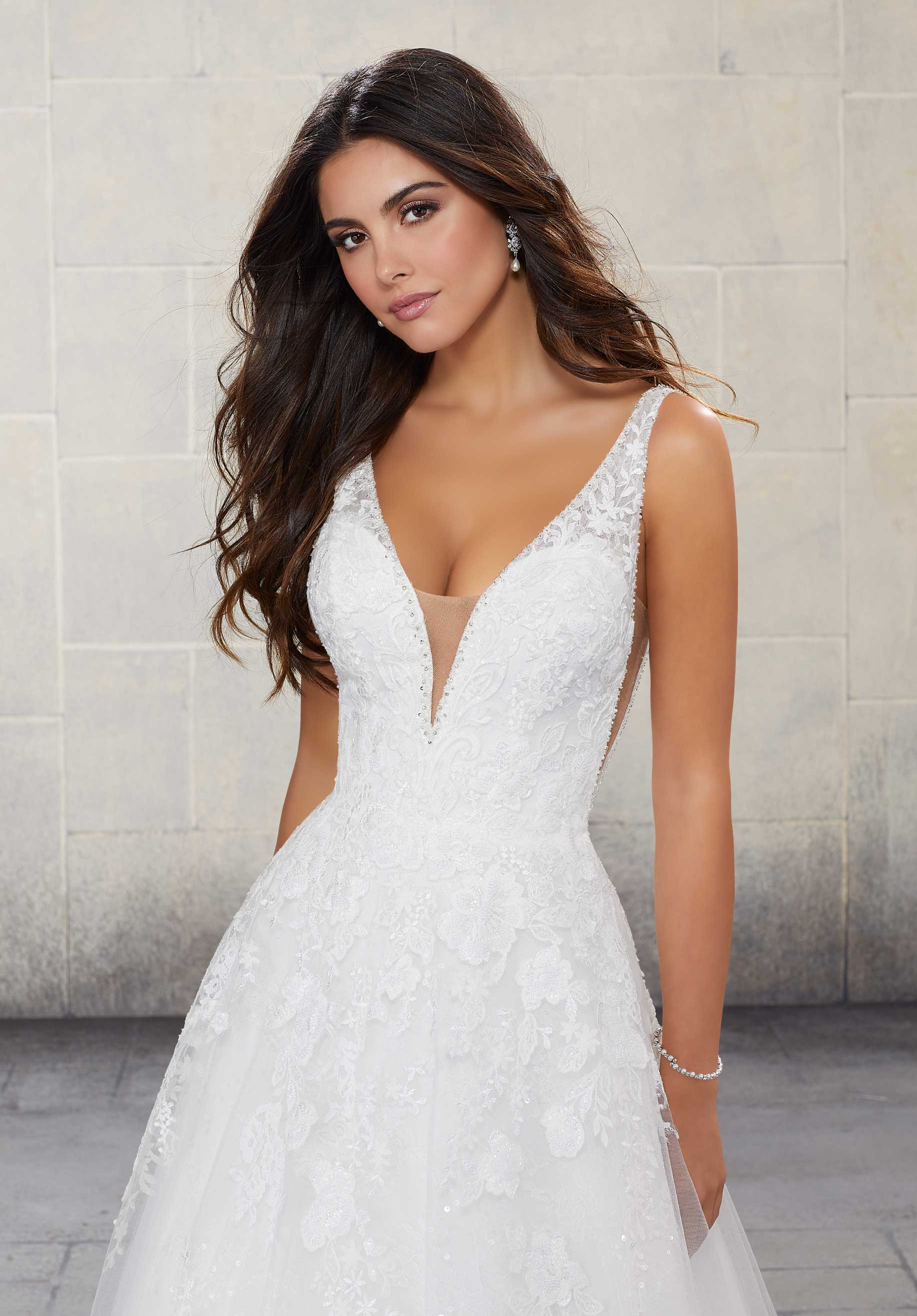 Suzanne Wedding Dress - Image 4