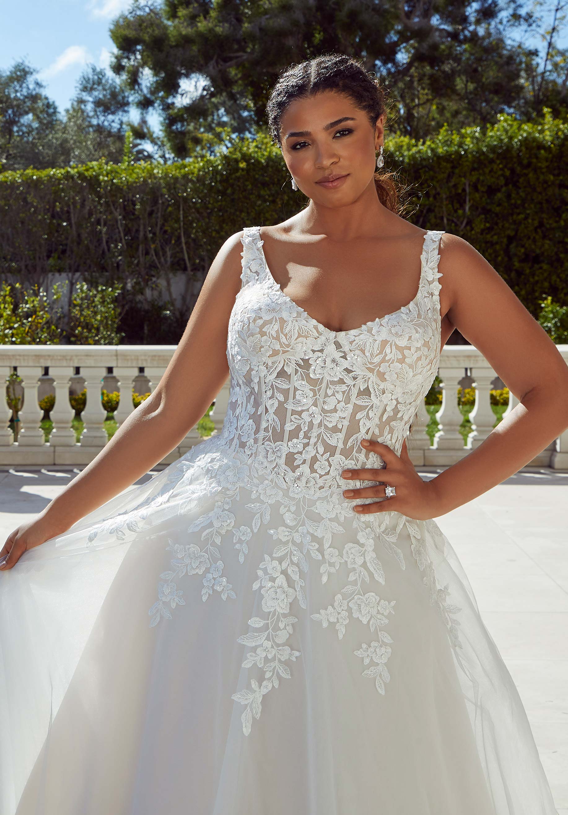 Tori Wedding Dress - Image 2