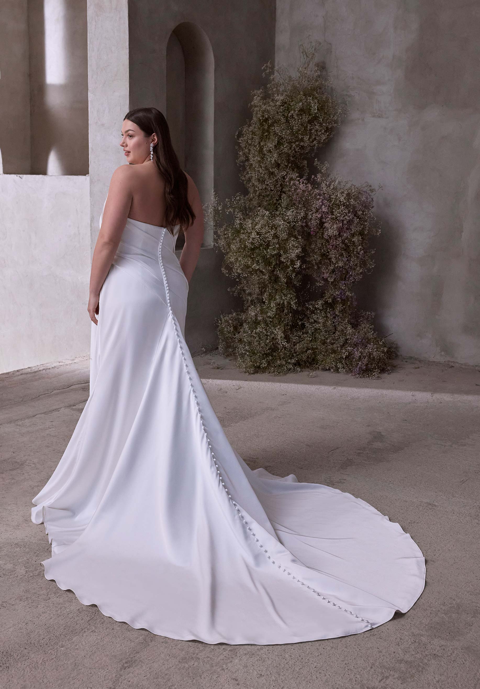 Vipsania Wedding Dress - Image 5