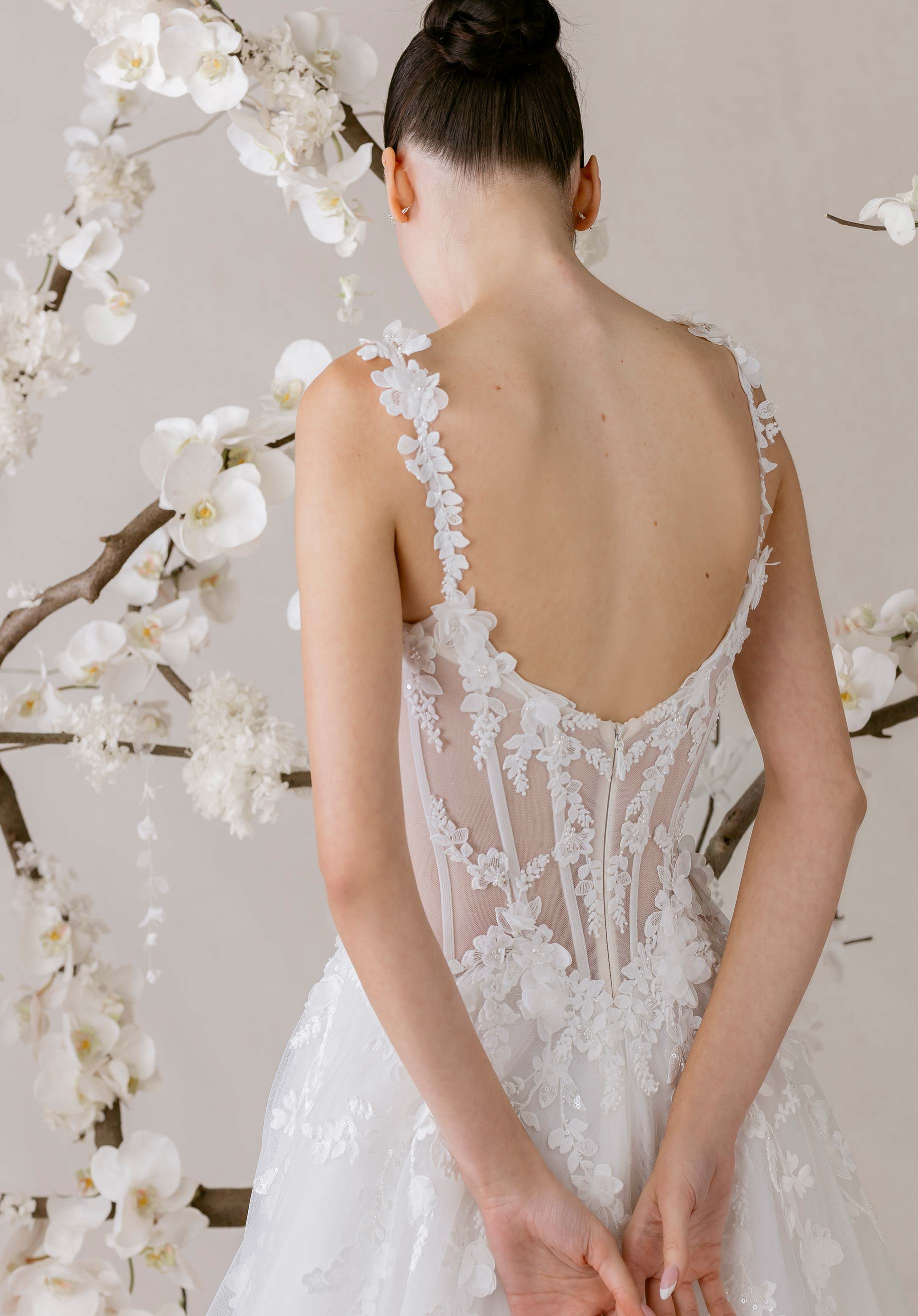 Yvette Wedding Dress - Image 4